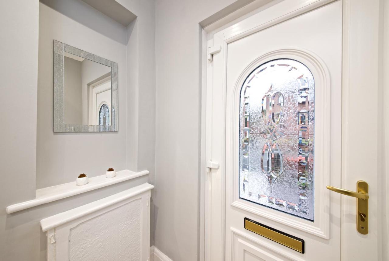 Beautiful Cozy Home With Free Parking Manchester Esterno foto