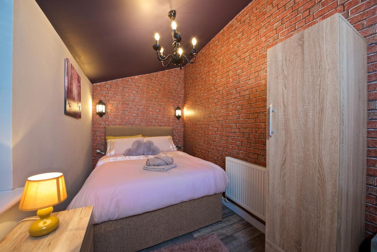 Beautiful Cozy Home With Free Parking Manchester Esterno foto