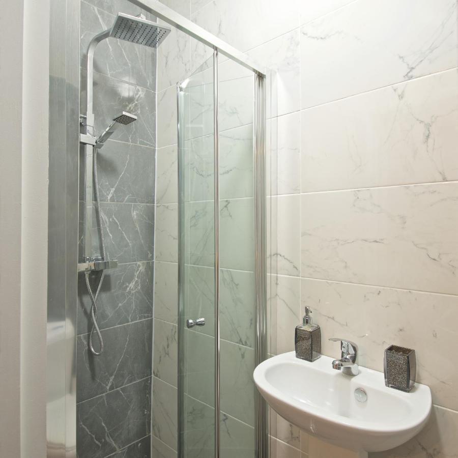 Beautiful Cozy Home With Free Parking Manchester Esterno foto